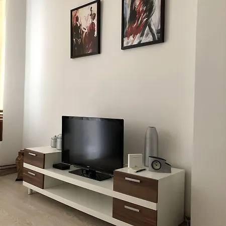 شقة Alem